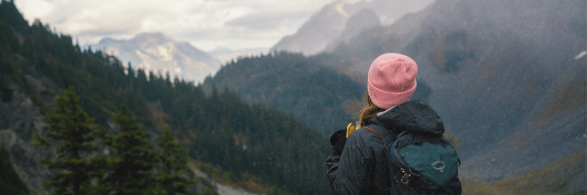 Essential Hiking Packing List